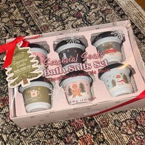 Seasonal Soaks Bath Salts Set